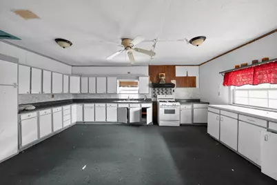 406 E Willingham Street, Cleburne, TX 76031 - Photo 6