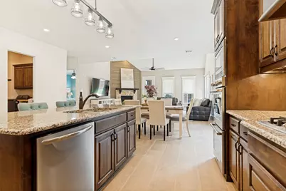 7913 Caddo Cove, McKinney, TX 75071 - Photo 12