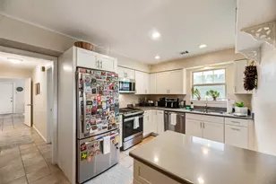 707 Parkmont St, Dallas, TX 75214 - Photo 2