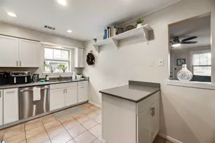 707 Parkmont St, Dallas, TX 75214 - Photo 10