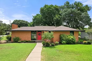4001 Trail Lake Dr, Fort Worth, TX 76109 - Photo 1