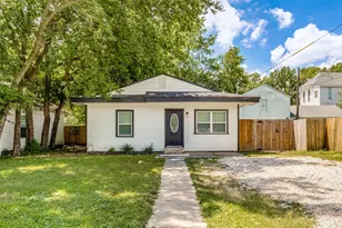504 Davis St, Gainesville, TX 76240 - Photo 2