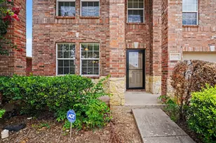 2324 Cavalry Dr, Fort Worth, TX 76177 - Photo 2