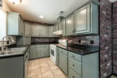 1213 Trellis Drive, Garland, TX 75040 - Photo 10