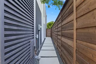 2335 Kirby St, Dallas, TX 75204 - Photo 4