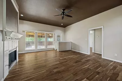 303 Bryant Street, Pottsboro, TX 75076 - Photo 2