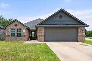2514 San Gabriel Dr, Granbury, TX 76048 - Photo 1