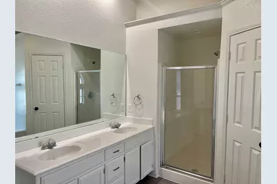 517 Meadowcrest Drive, Burleson, TX 76028 - Photo 18