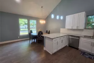 503 W Elm St, Olney, TX 76374 - Photo 6
