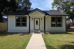 503 W Elm St, Olney, TX 76374 - Photo 32