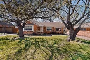 2120 Healey Dr, Dallas, TX 75228 - Photo 2