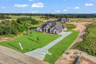115 Turtle Back Ridge, Decatur, TX 76234 - Photo 4
