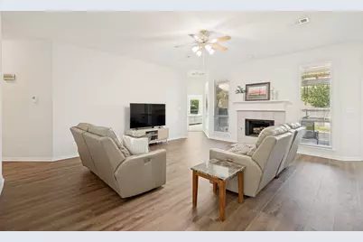905 Brittany Drive, Lewisville, TX 75067 - Photo 4