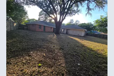 905 Glen Vista Drive N, Irving, TX 75061 - Photo 14