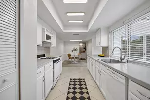 11007 McCree Rd, Dallas, TX 75238 - Photo 12
