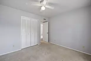 11007 McCree Rd, Dallas, TX 75238 - Photo 22