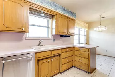 1706 Stagecoach Drive, Pantego, TX 76013 - Photo 8