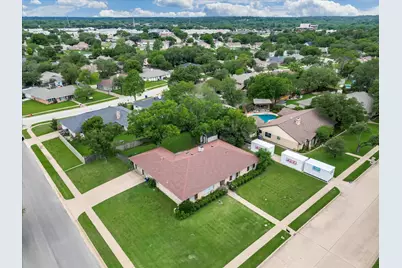 1706 Stagecoach Drive, Pantego, TX 76013 - Photo 4