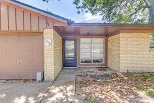 406 Vance St, League City, TX 77573 - Photo 2