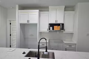 322 W Brownlee Ave, Dallas, TX 75224 - Photo 6