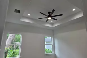 322 W Brownlee Ave, Dallas, TX 75224 - Photo 10