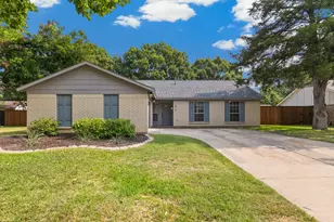 1912 Buckeye Dr, Flower Mound, TX 75028 - Photo 1