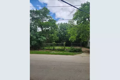 115 E Pembroke Avenue, Dallas, TX 75203 - Photo 2