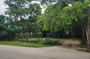 115 E Pembroke Ave, Dallas, TX 75203 - Photo 1