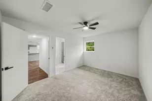 805 Stratford Dr, Bedford, TX 76021 - Photo 16