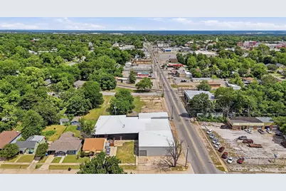 613 S Armstrong Avenue, Denison, TX 75020 - Photo 32