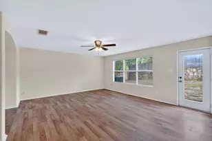 7401 Cowhand Ct, Fort Worth, TX 76131 - Photo 4