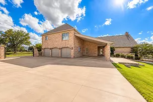 113 Club House Dr, Weatherford, TX 76087 - Photo 28