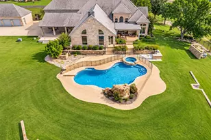 113 Club House Dr, Weatherford, TX 76087 - Photo 2