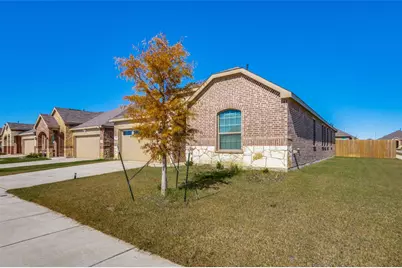 2500 Eden Creek Drive, Fort Worth, TX 76179 - Photo 2