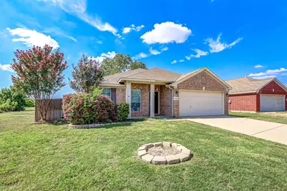 3900 Summerhill Lane, Fort Worth, TX 76244 - Photo 2