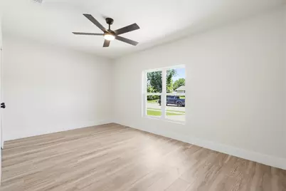 2134 Bowie Drive, Carrollton, TX 75006 - Photo 22