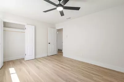 2134 Bowie Drive, Carrollton, TX 75006 - Photo 14
