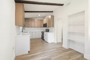 2134 Bowie Dr, Carrollton, TX 75006 - Photo 10