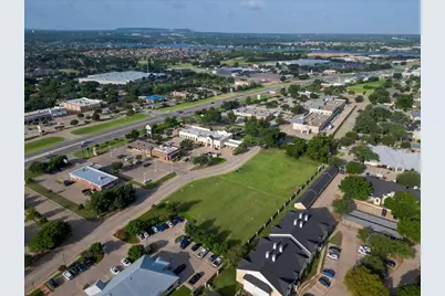 1100 Crawford Avenue, Granbury, TX 76048 - Photo 4