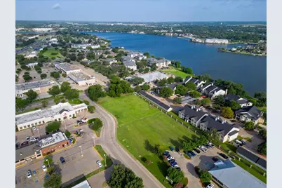 1100 Crawford Avenue, Granbury, TX 76048 - Photo 4