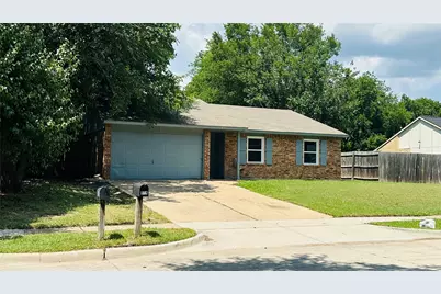 914 Clark Trail, Grand Prairie, TX 75052 - Photo 1