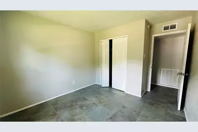 914 Clark Trail, Grand Prairie, TX 75052 - Photo 34