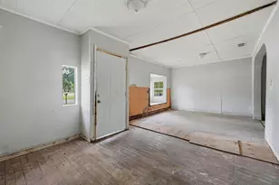829 W Walker St, Denison, TX 75020 - Photo 6