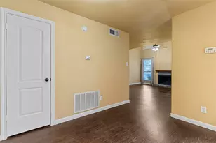 5516 Boca Raton Blvd, Fort Worth, TX 76112 - Photo 4