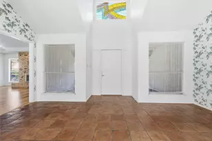 1814 Briarcrest Ln, Arlington, TX 76012 - Photo 4