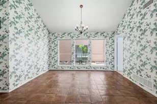 1814 Briarcrest Ln, Arlington, TX 76012 - Photo 6
