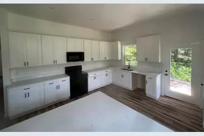 106 E Miller Street, Whitewright, TX 75491 - Photo 10