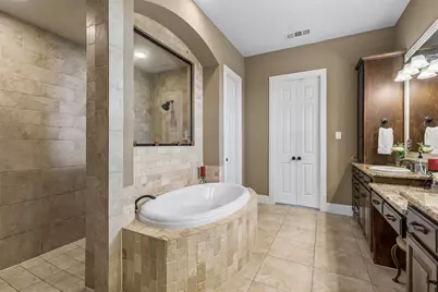 13608 Lyndhurst Drive, Frisco, TX 75035 - Photo 20