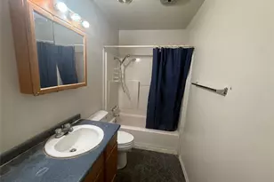 1003 Euclid St, Cleburne, TX 76033 - Photo 4