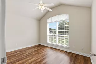 3910 View Point Dr, Granbury, TX 76048 - Photo 24